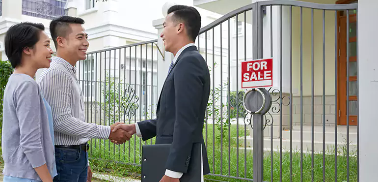 Why Choose Us to Sell Your House in Lakewood, CO?