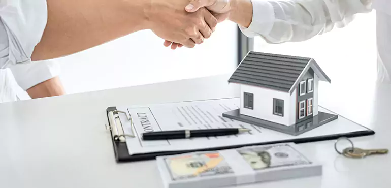 Why Choose Lakewood Home Buyers to Buy Your Home Off Market On Cash in Lakewood, CO?