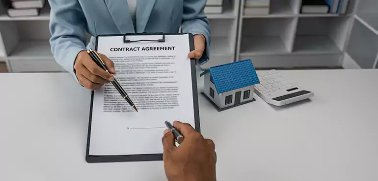 Why Sell Your Wholesale Assignment Contract to Us in Lakewood, CO?